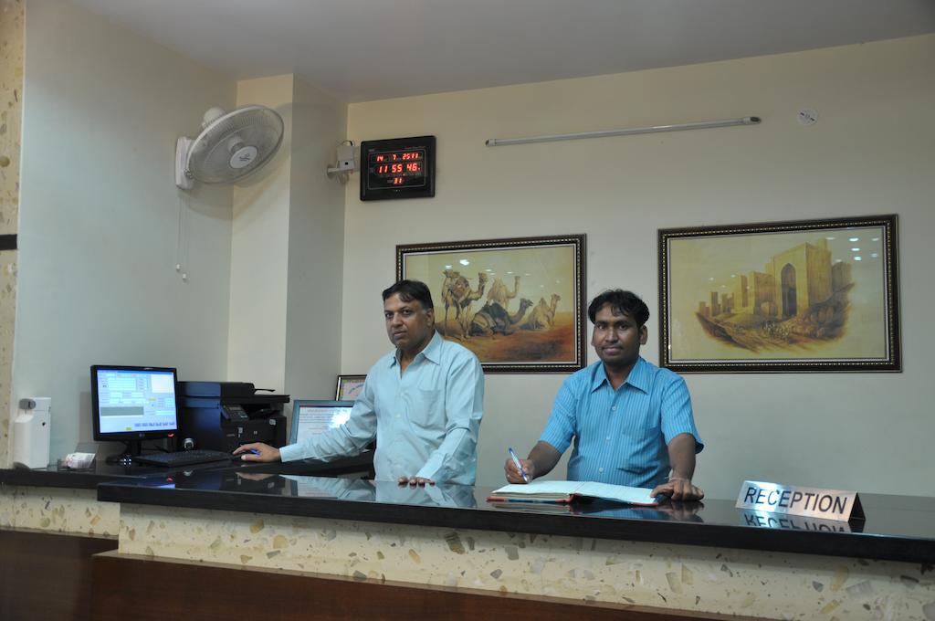 Hotel Metro Jaipur Extérieur photo